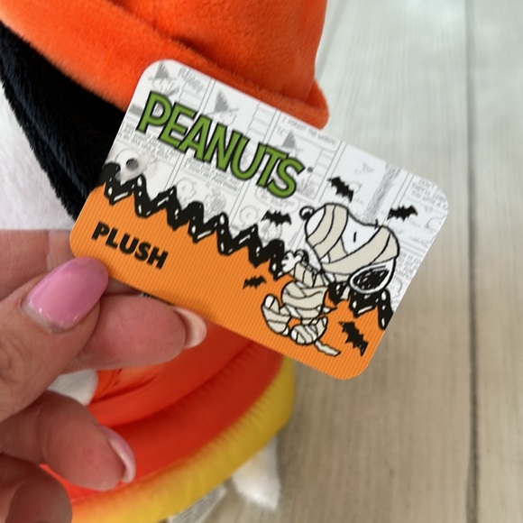 CVS Candy Corn Snoopy - Picture 5 of 5